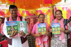 थारुको प्राचिन इतिहास मेटाउन खोजिए सह्य नहुने : थारु अगुवा  (फोटो फिचर सहित)