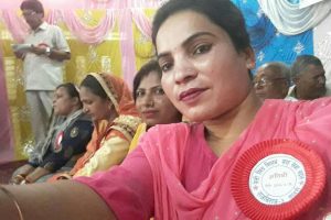 समाजवादी पार्टीकी नेतृ सुनिता साह निवासबाटै पक्राउ