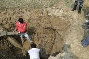 दशगजामा नयाँ सीमा स्तम्भ राखिदै