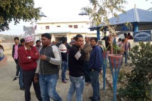 कुटपिटमा संलग्नलाई पक्राउ नगरेको भन्दै स्थानीयद्धारा प्रहरी कार्यालय घेराउ