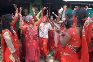 आज तराईका जिल्लामा होली पर्व मनाइँदै