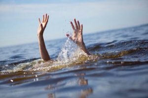 सुनकोशी नदीमा डुबेर उदयपुरका दुई बालिका वेपत्ता