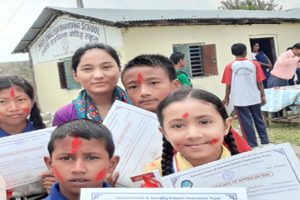 चित्रकला प्रतियोगितामा स्ट्याण्डर्ड भिजनका विद्यार्थी निशान प्रथम