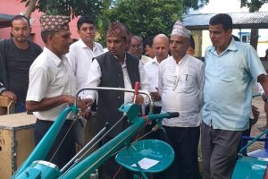 कृषकलाई अनुदानको ४१ वटा ट्याक्टर वितरण