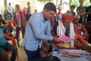 उदयपुरमा वन जोगाउन ग्यास वितरण