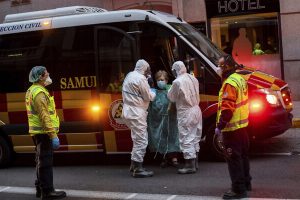 स्पेनमा एकै दिन ८२१ जनाको ज्यान गयो