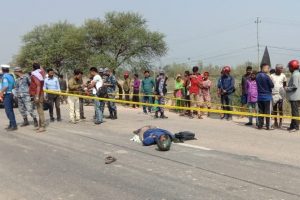 उदयपुरमा मोटर साइकलको ठक्करबाट एक वृद्धाको मृत्यु