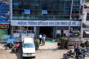 गाईघाट सिभिल हस्पिटलको बदमासी : स्टिल झिक्नु पर्नेमा झिकिदियो हड्डी