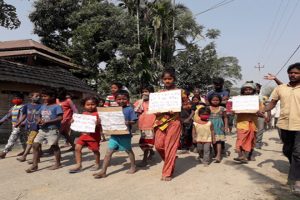 राहतमा ३ किलो चामल, स्थानीय आक्रोशित