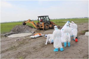 सिरहामा कोरोनाबाट मृतकको शव व्यवस्थापनमा स्थानीयको अवरोध