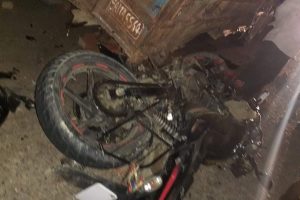 मोटरसाइकल दुर्घटनामा दुई जनाको मृत्यु, एक जना गम्भिर घाइते