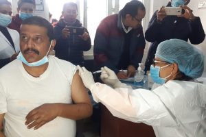 उदयपुरमा पहिलो दिन ३३ जनाले कोरोना विरुद्धको खोप लगाए