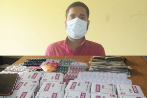 उदयपुरमा ठूलो परिमाणमा लागूऔषधसहित मेडिकल संचालक पक्राउ