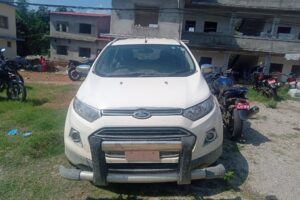 नेपालटारमा प्रेस लेखेको कारले मोटर साईकललाई ठक्कर दिएर हुईकिए