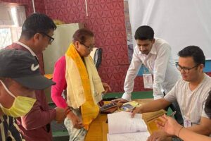 कटारी नगरपालिकाका निर्वतमान उपमेयरको मेयरमा बागी उम्मेदबारी दर्ता