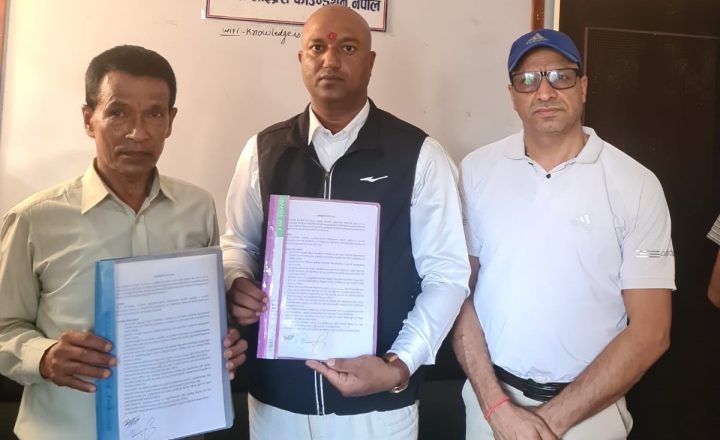 त्रियुगाको सवै वडामा पुस्तकालय स्थापना गर्न जिल्ला उद्योग वाणिज्य संघ उदयपुरसँग सम्झौता